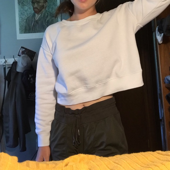 White Crop Sweater - Picture 2 of 4